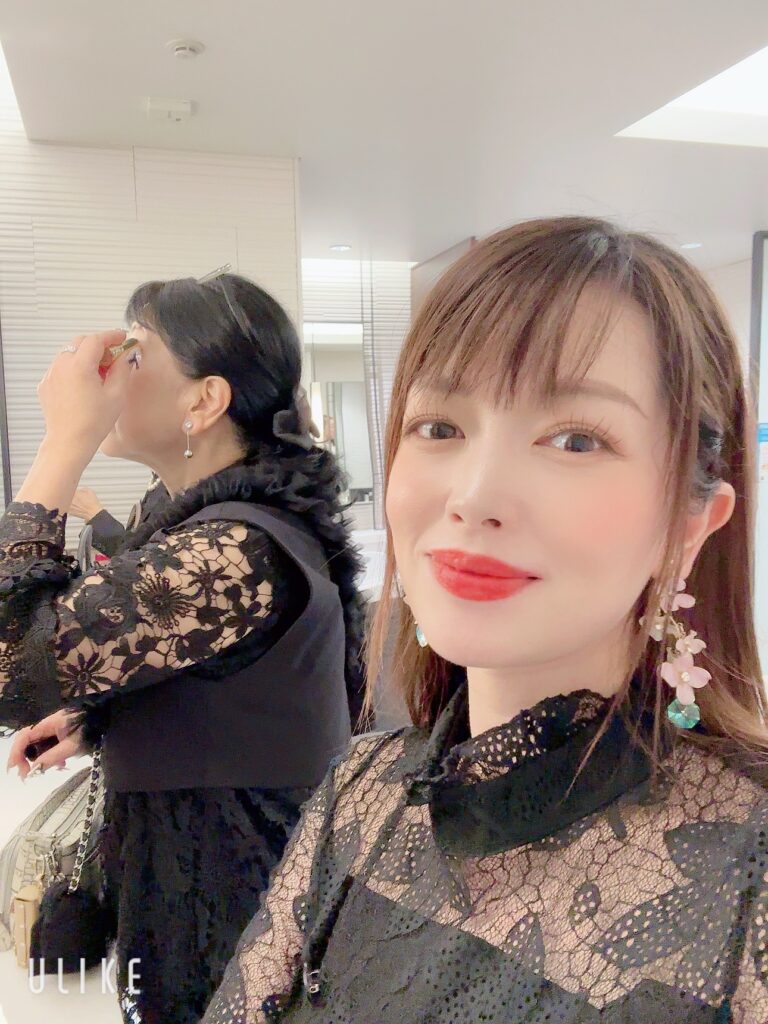 beauty 1757492681939